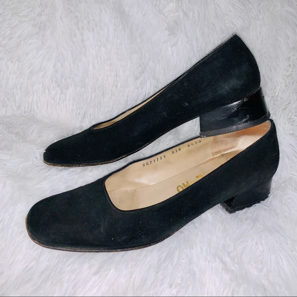 Ferragamo 8.5 AA Narrow Black Suede Low Block Heels Mary Jane Pumps - Picture 5 of 9